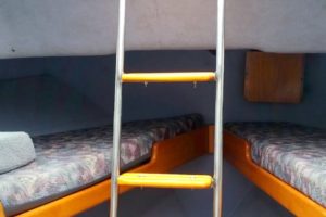 2018-12-31 V BERTH LADDER TO FORDECK